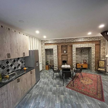 Home Away Home In Heart Of Тбилиси Екстериор снимка